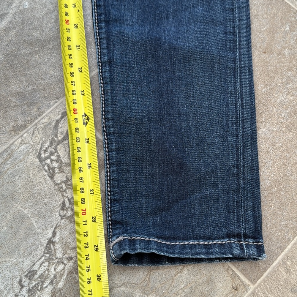 Miss Me 29 signature skinny These are stylish Miss Me bootcut jeans. Like new - Picture 9 of 16